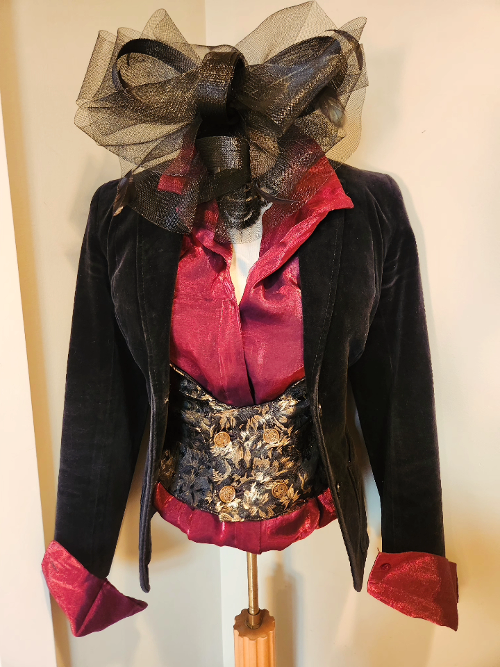 VINTAGE 1970'S Velvet vampire blazer fits medium/large - photo 5