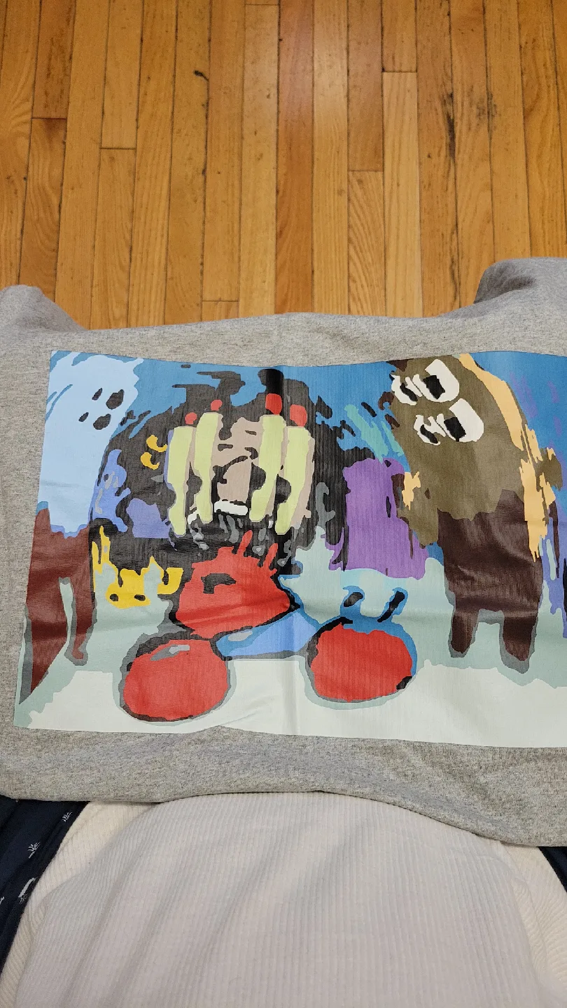 Uniqlo UT Spongebob T-Shirt, Size S image indicator(3)