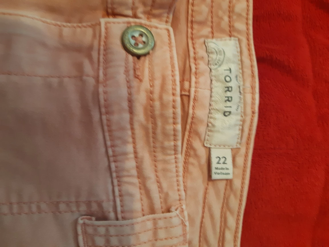 Torrid Pink Crop Pants - Size 22 - photo 3
