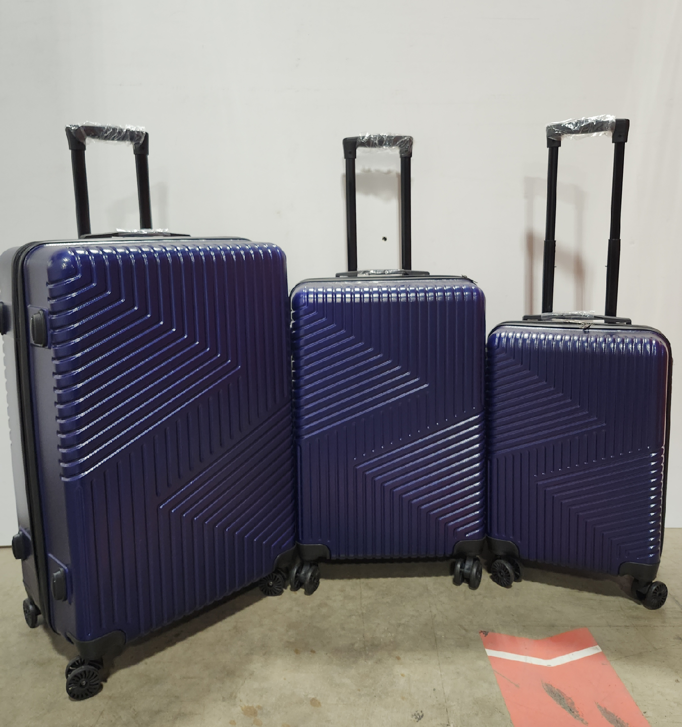3 Pieces Hardside Luggage Medium Baggage With Carry On - photo 4