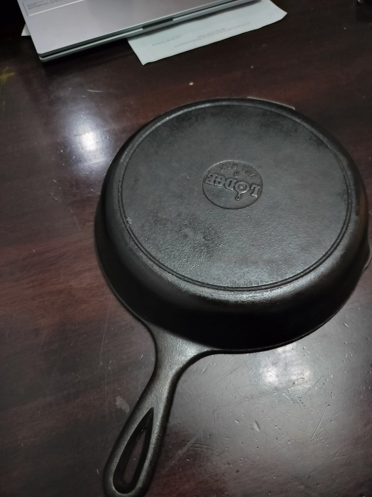 Lodge Cast Iron pan - photo 2