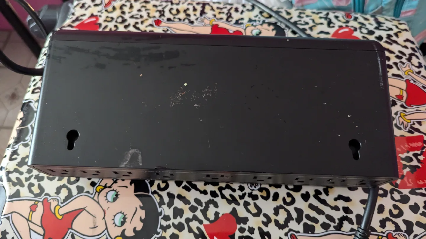 APC Back-UPS 600 Power Surge Protector image indicator(4)