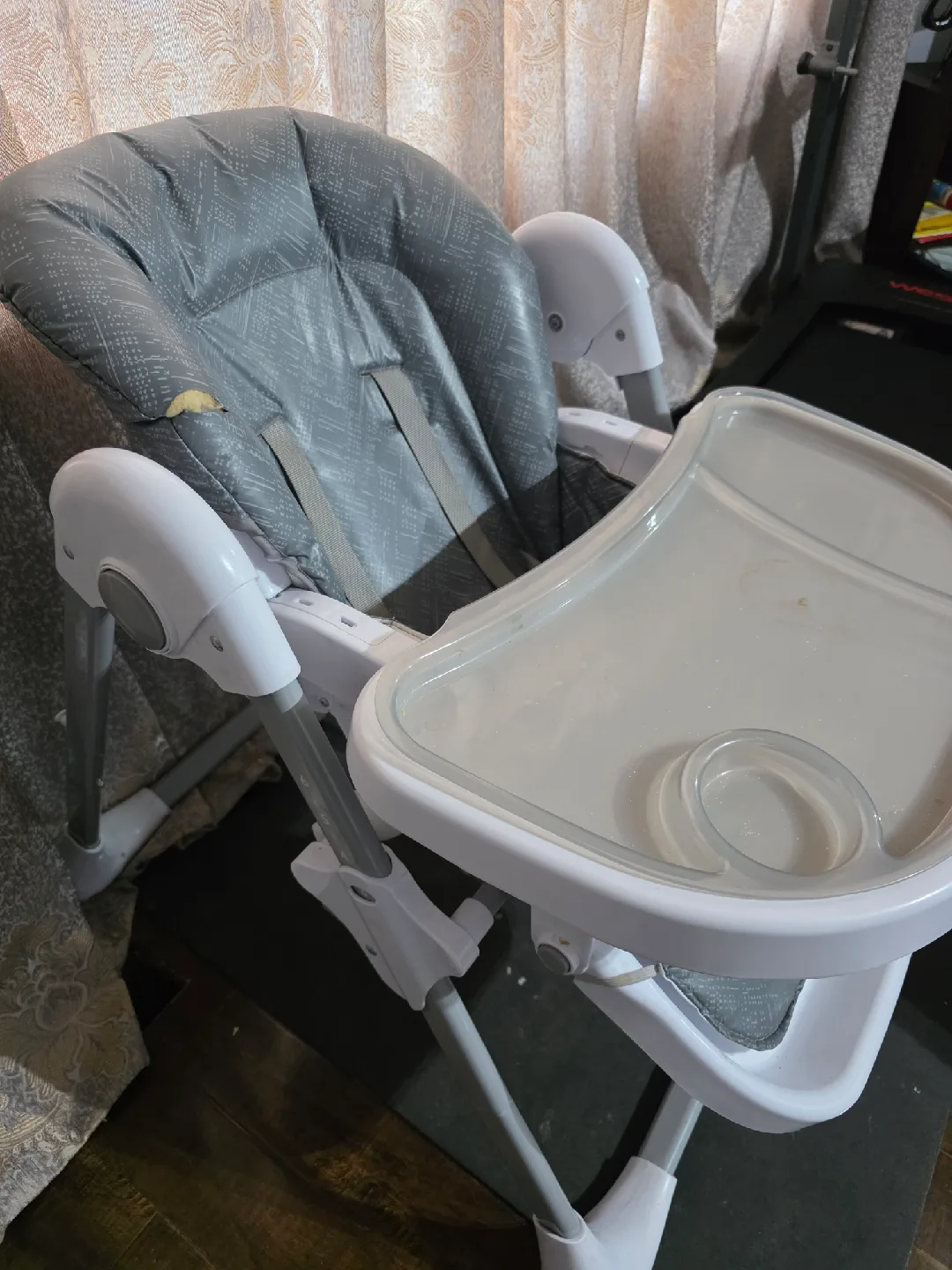 Safety 1st High Chair image indicator(2)