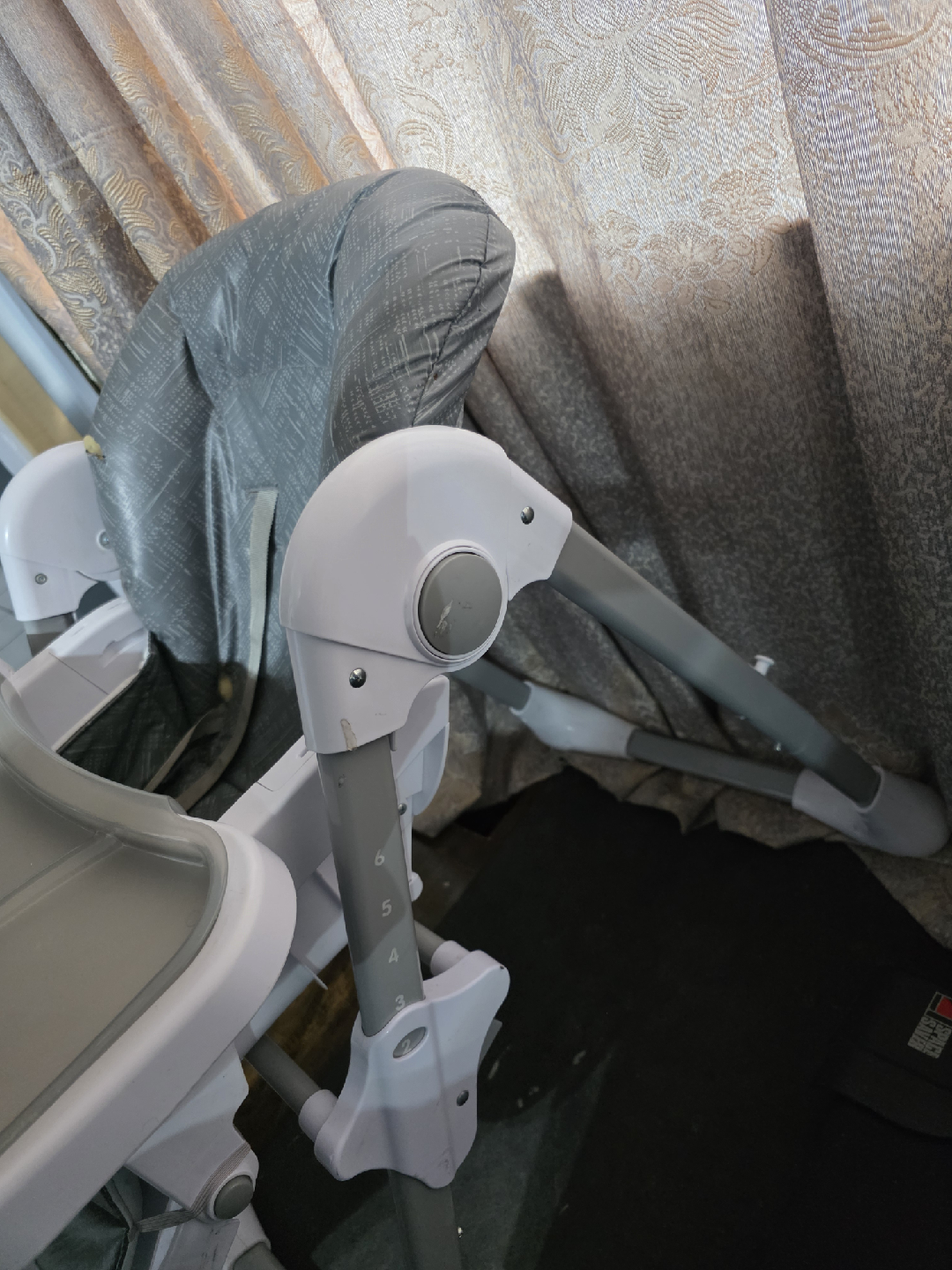Safety 1st High Chair - photo 3