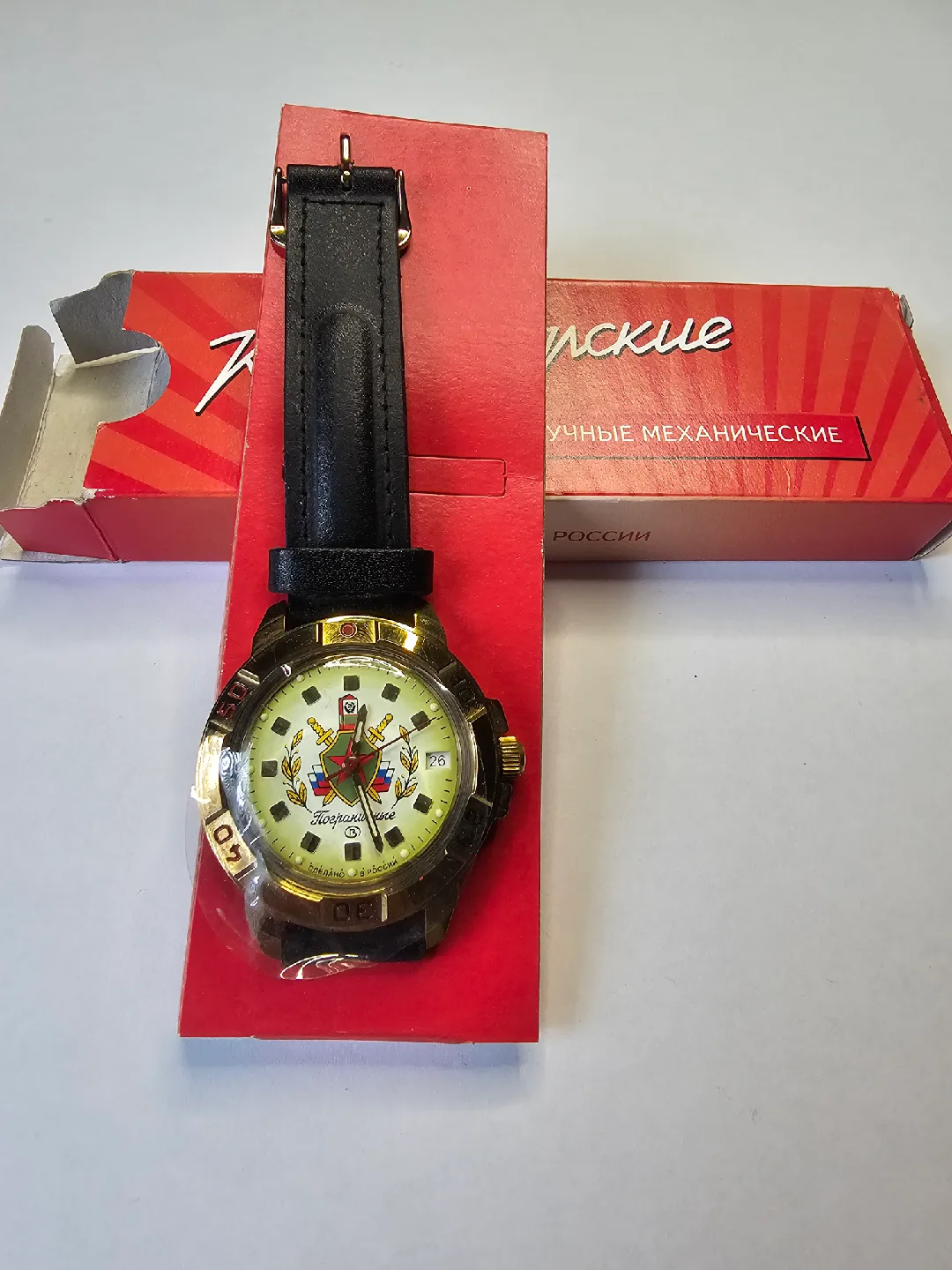 Vostok Komandirskie Russian Military Watch image indicator(2)