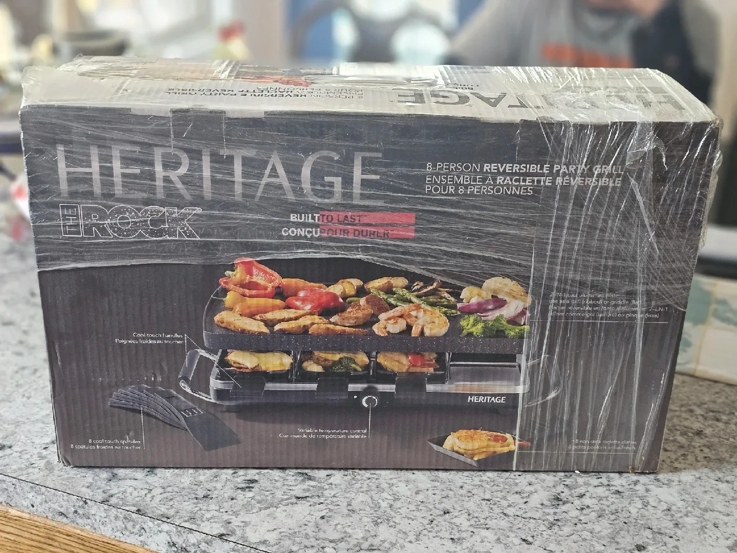 Heritage The Rock 8-Person Reversible Party Grill - New image indicator(3)