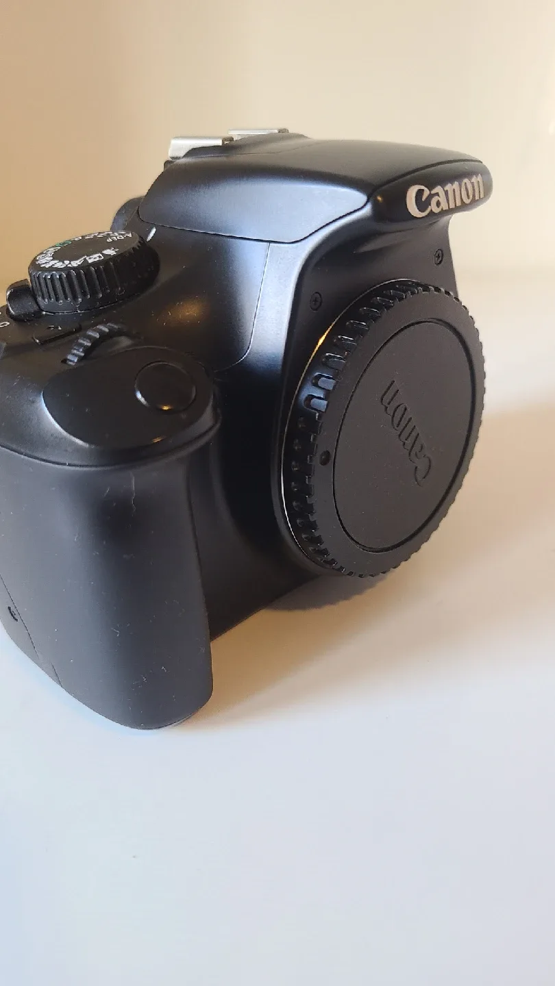 Canon EOS Rebel T3 DSLR Camera Body (Not Tested, No Battery) image indicator(7)