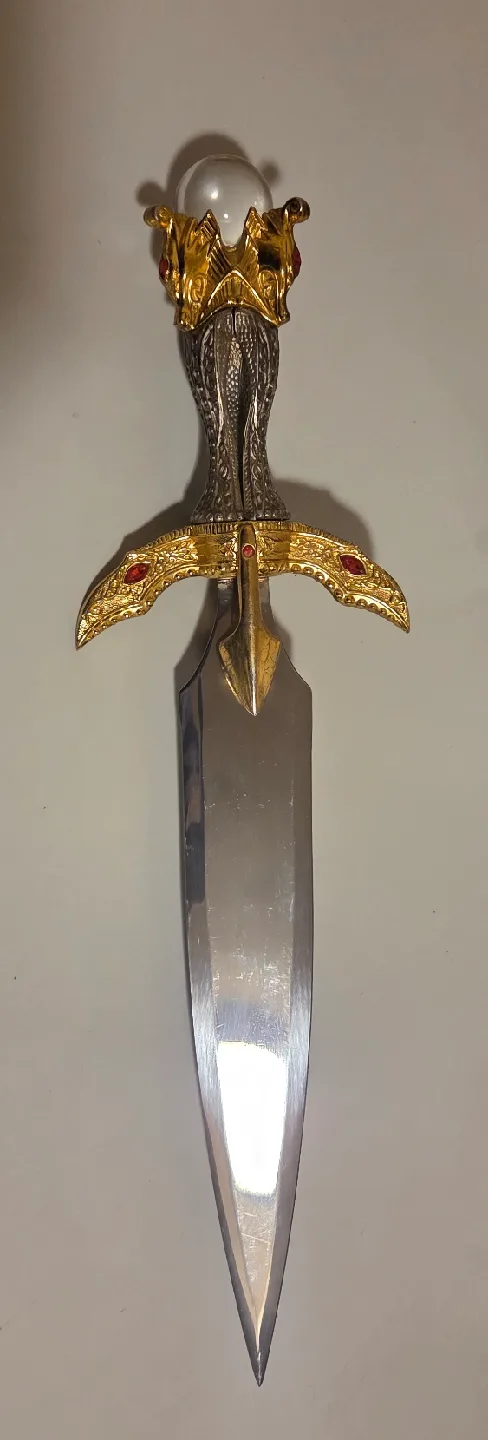 King Arthur's Decorative Dagger with Display Stand image indicator(5)