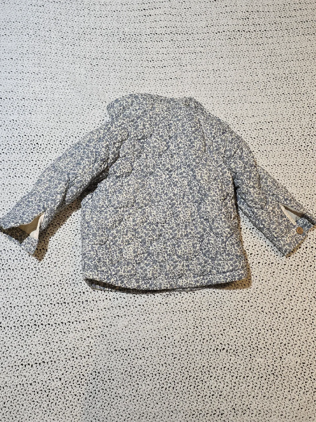 H&M Baby Quilted Floral Jacket - Size 9-12 Months image indicator(2)