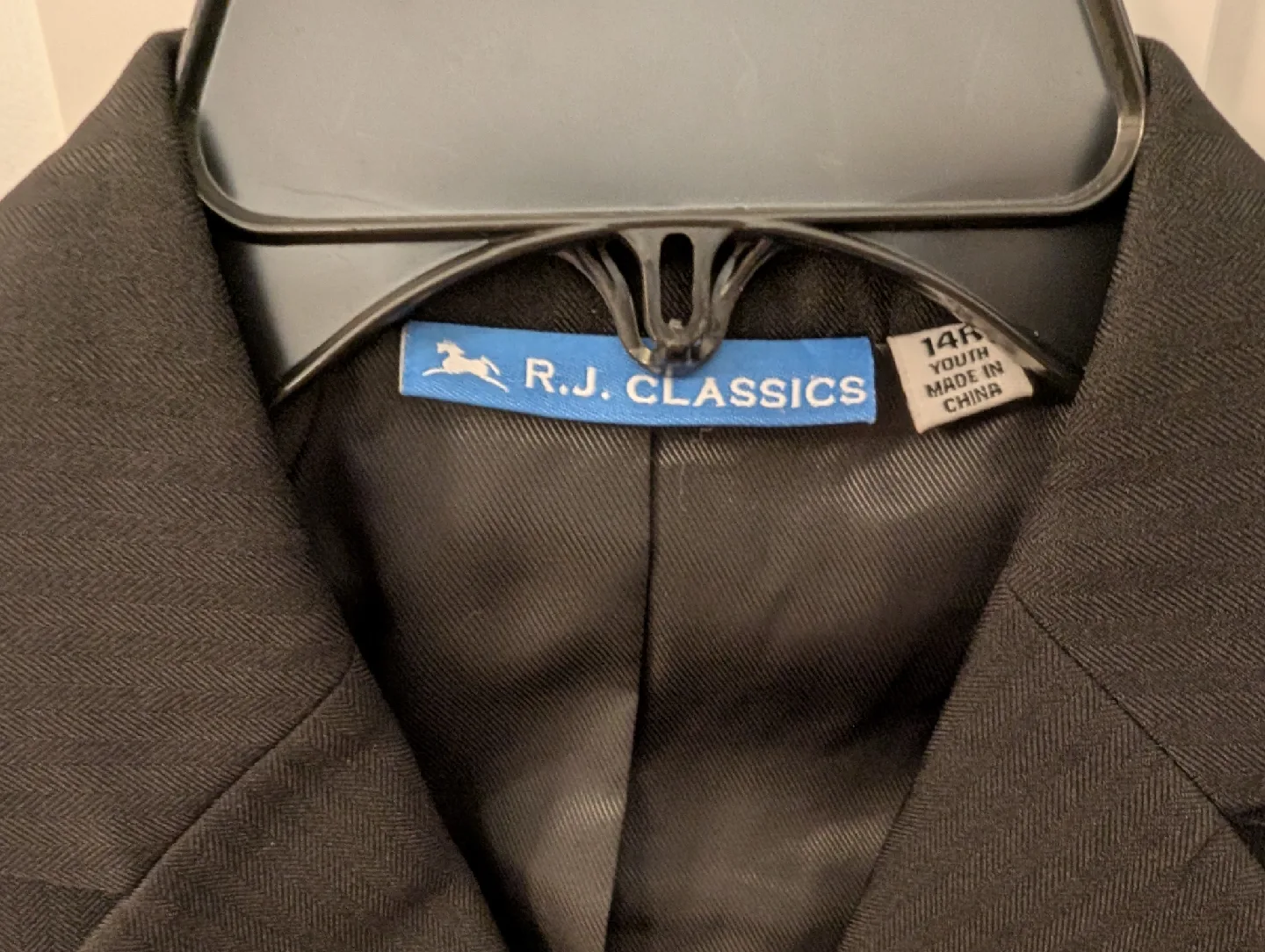 R.J. Classics Youth 14R Show Jacket - Black image indicator(2)