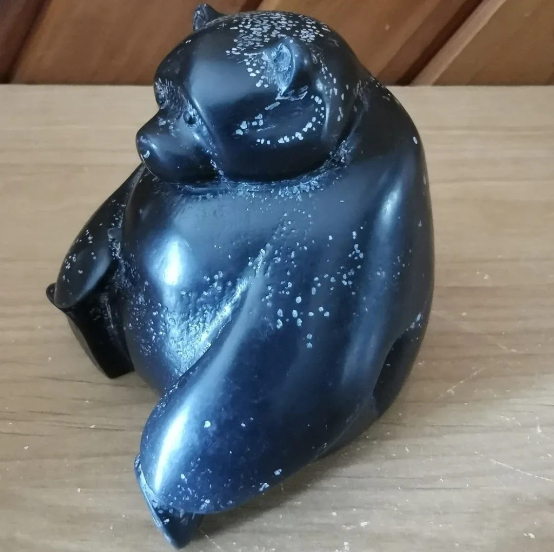 Handcrafted Pearlite Bear Figurine image indicator(3)