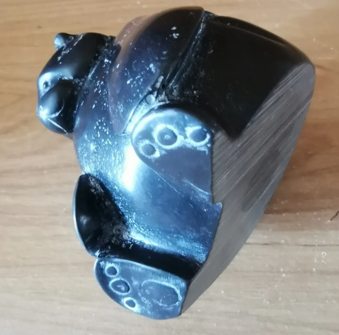 Handcrafted Pearlite Bear Figurine image indicator(6)