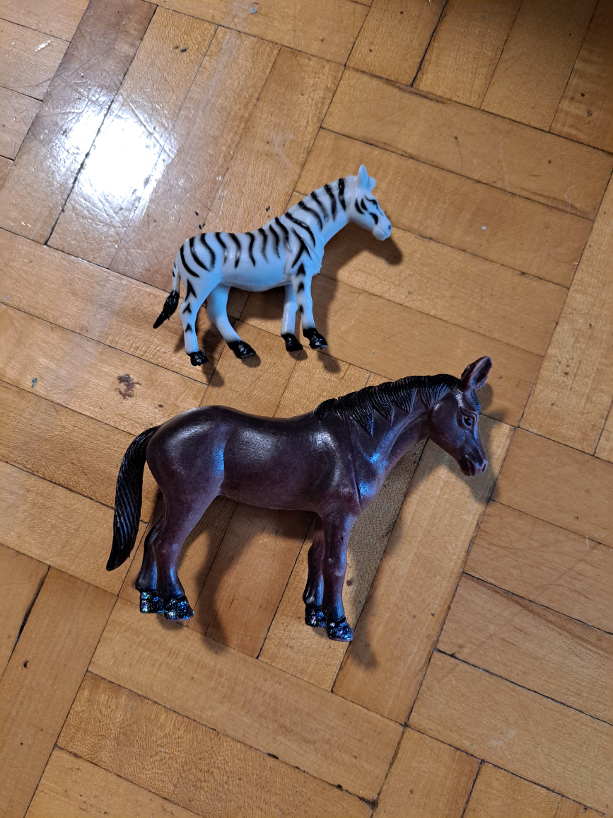 Horse Figurines Lot - photo 4