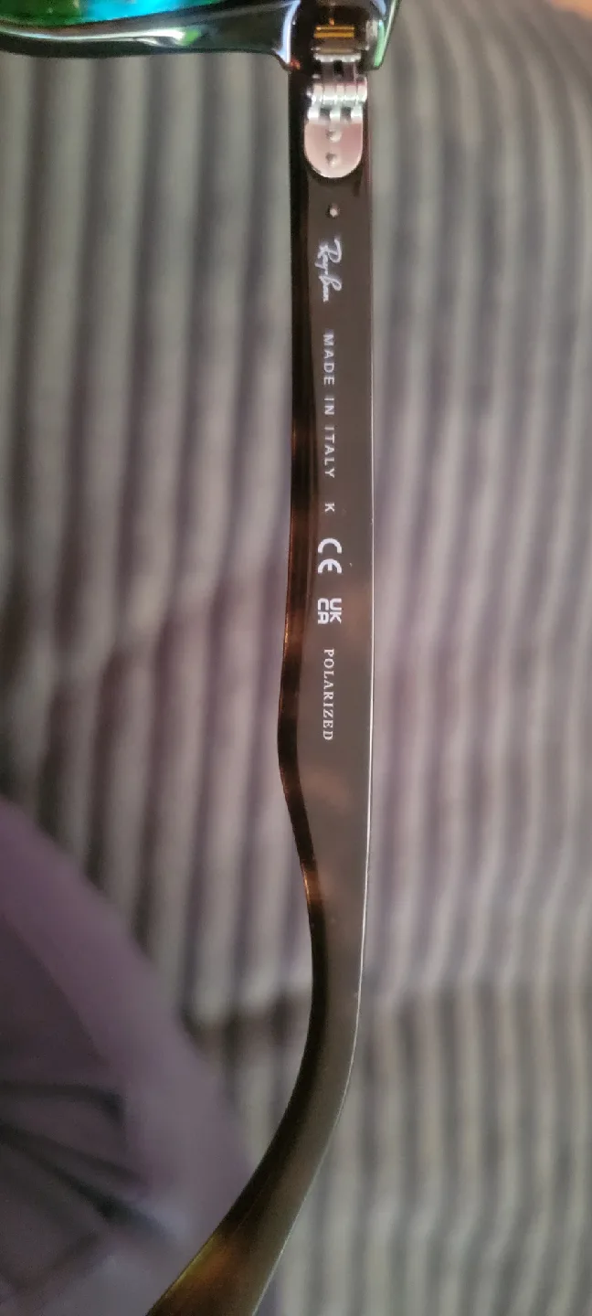 Ray-Ban Polarized Sunglasses image indicator(4)