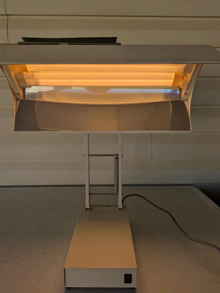 Northern Light Technologies SADelite Desk Lamp - photo 2