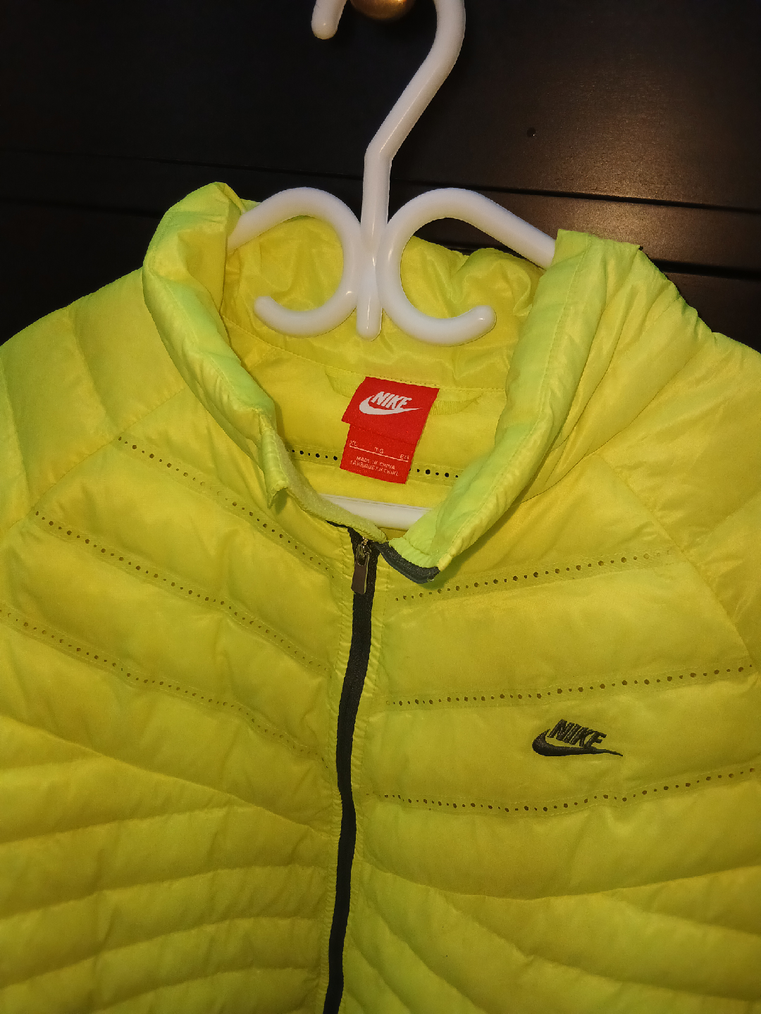 Nike Aeroloft 800 Down Vest - Neon greew, XL