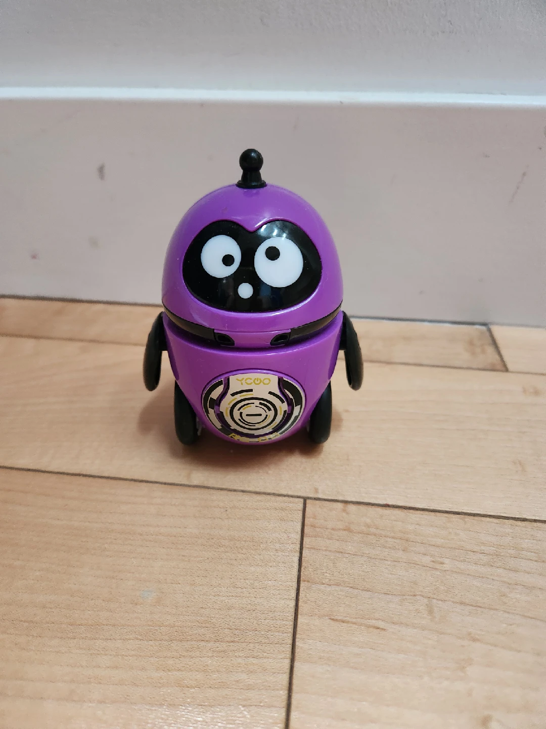 YCOO NEO Follow Me Droid Purple Robot Toy - photo 2
