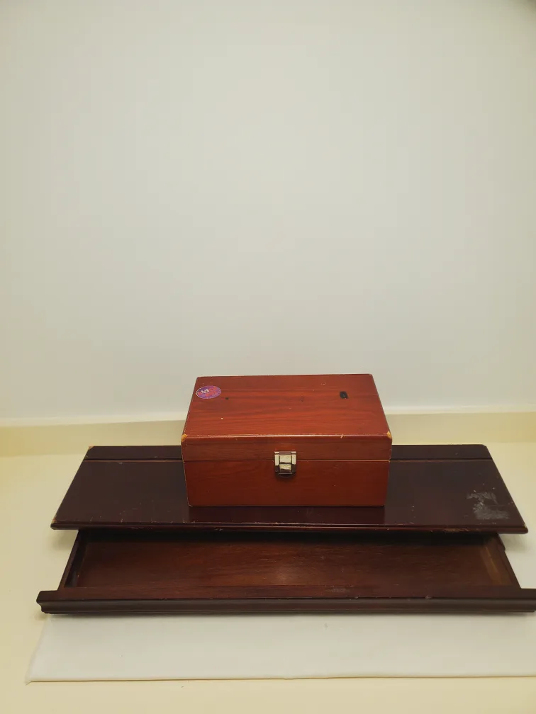 Free Wooden Box & wooden Shelf 🥕