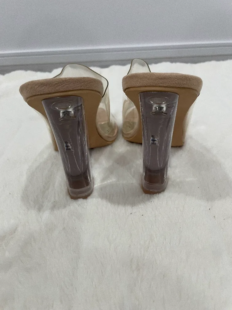 Fashion Nova Clear Heels image indicator(2)