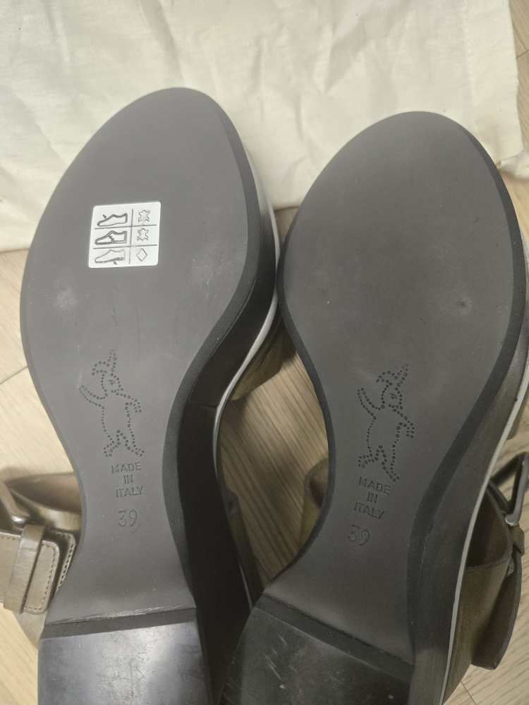 Marni Platform Buckle Sandals - Size 39 - photo 5