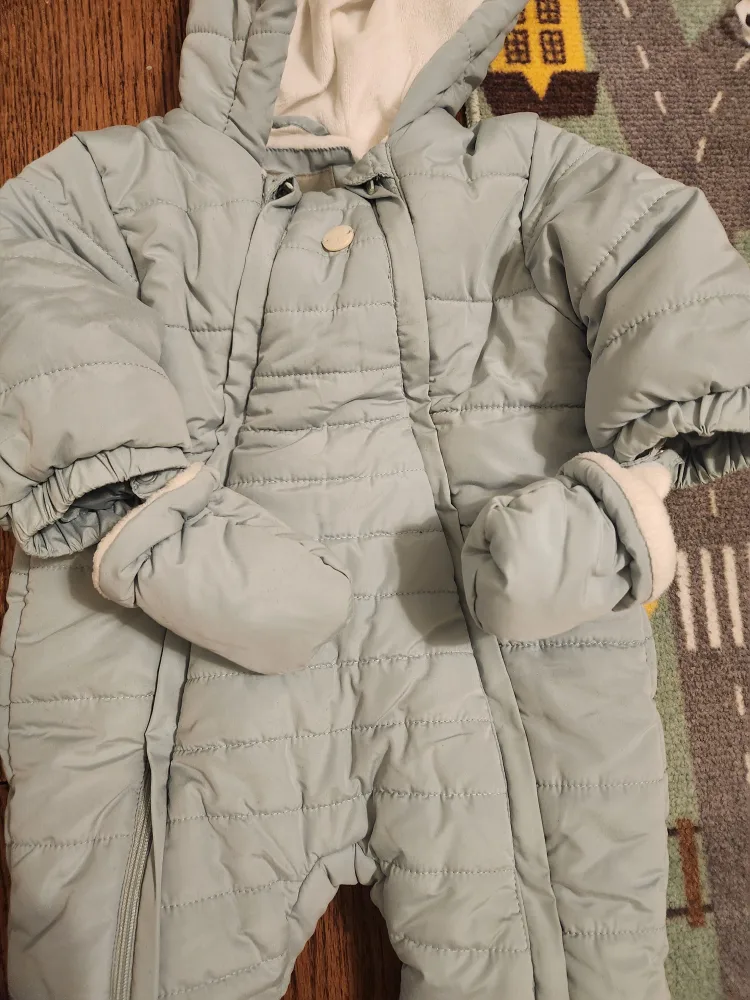 Baby Snowsuit - 3-6 months image indicator(3)