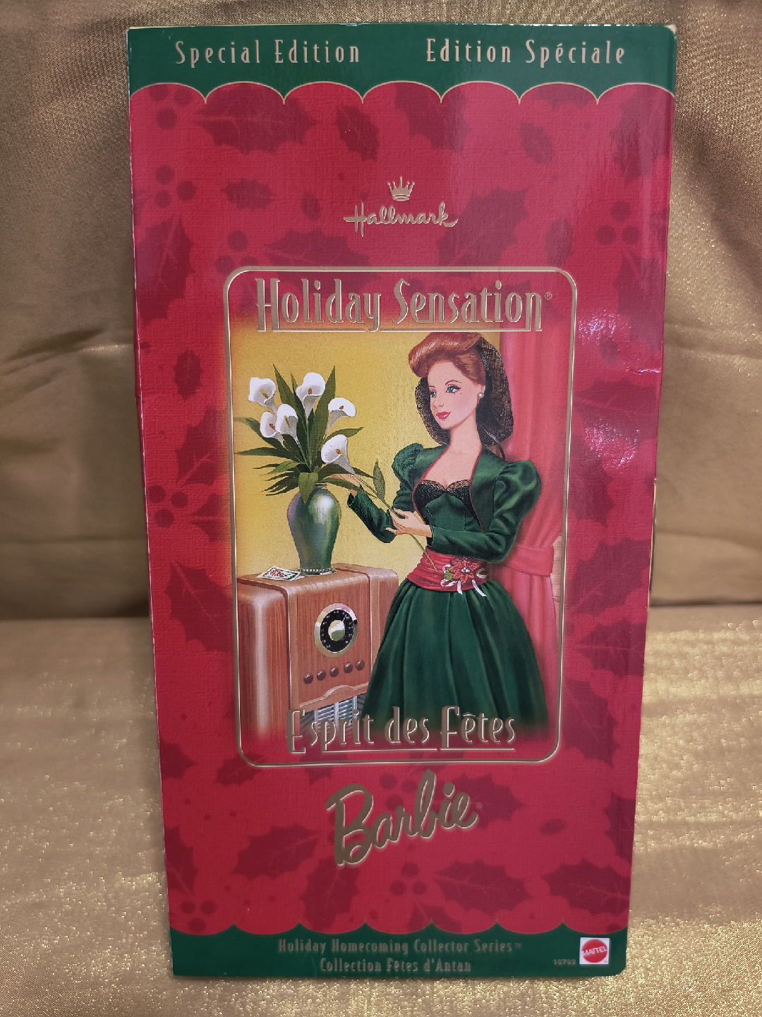 Hallmark Holiday Sensation Barbie - New in Box - photo 2