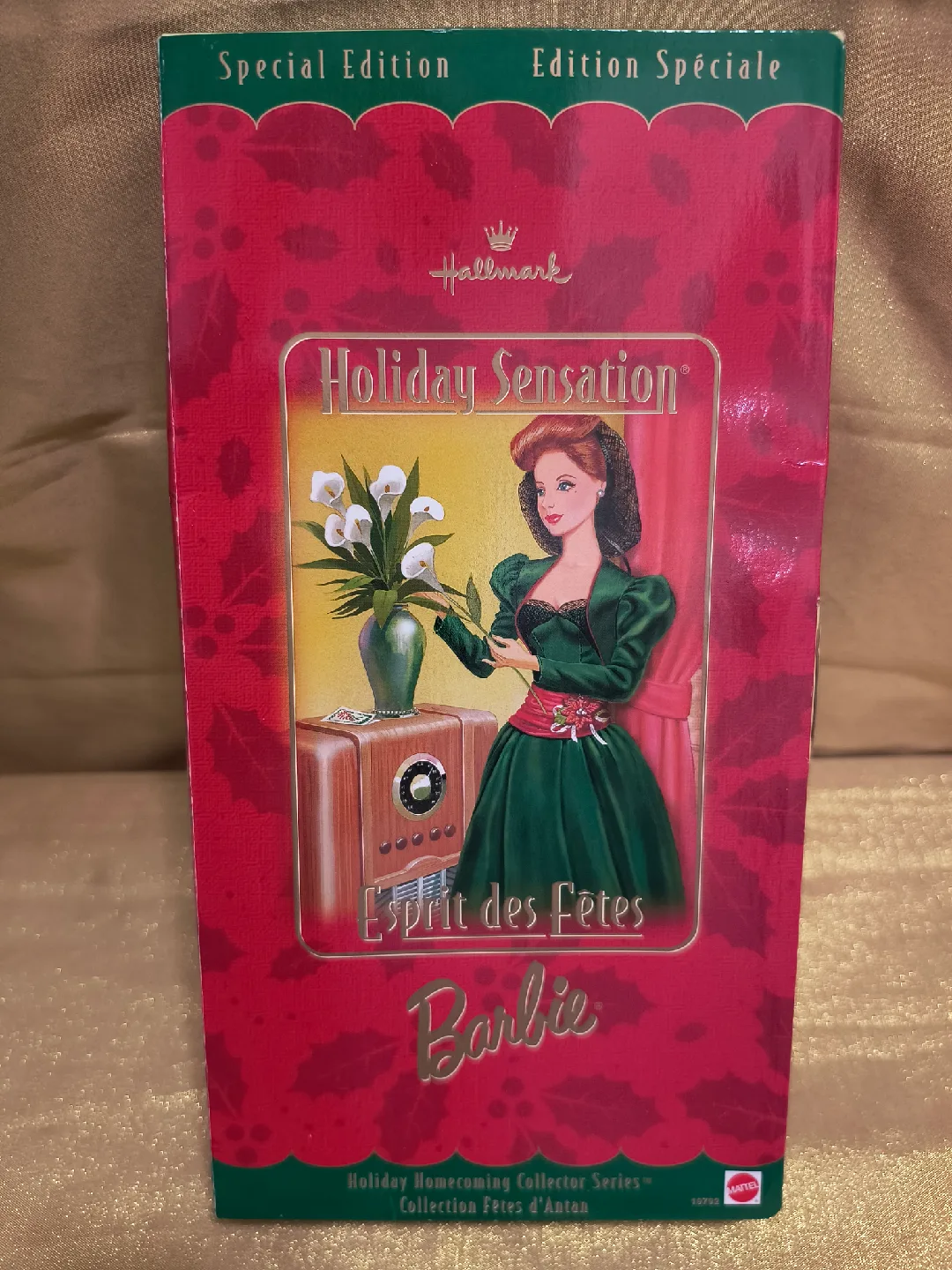 Hallmark Holiday Sensation Barbie - New in Box image indicator(2)