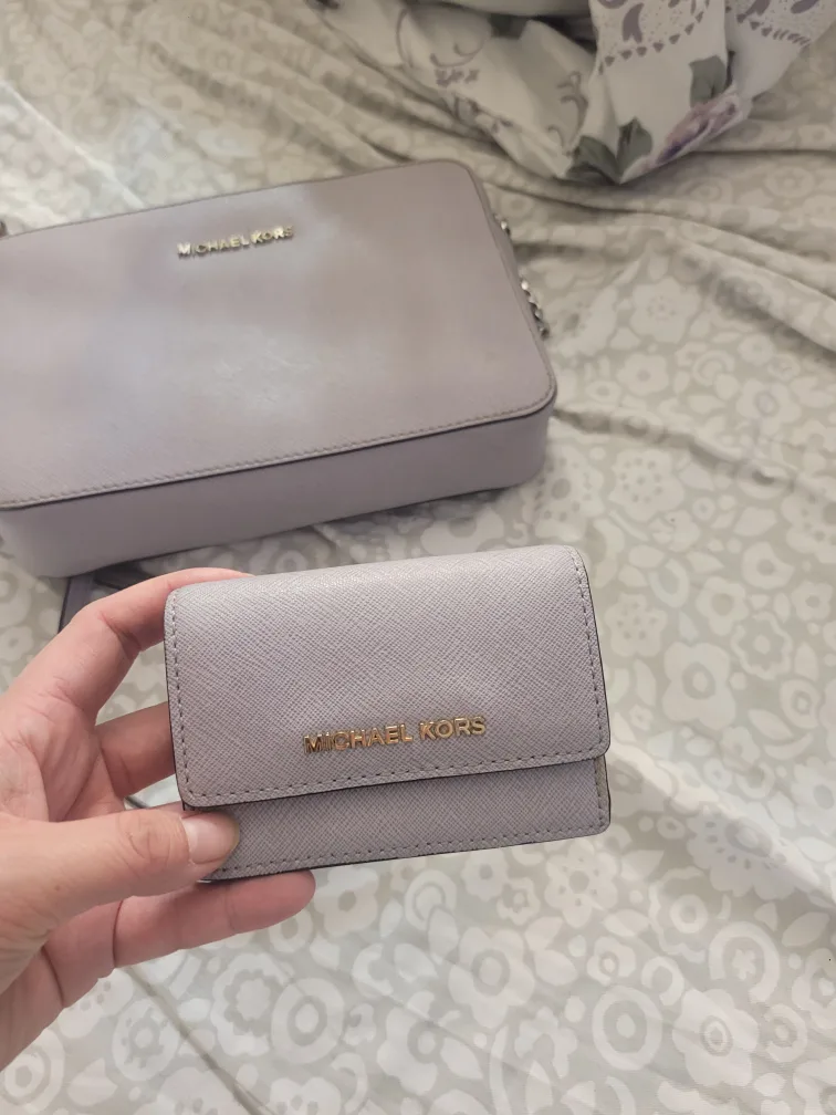 Michael Kors Crossbody Bag with Wallet image indicator(3)