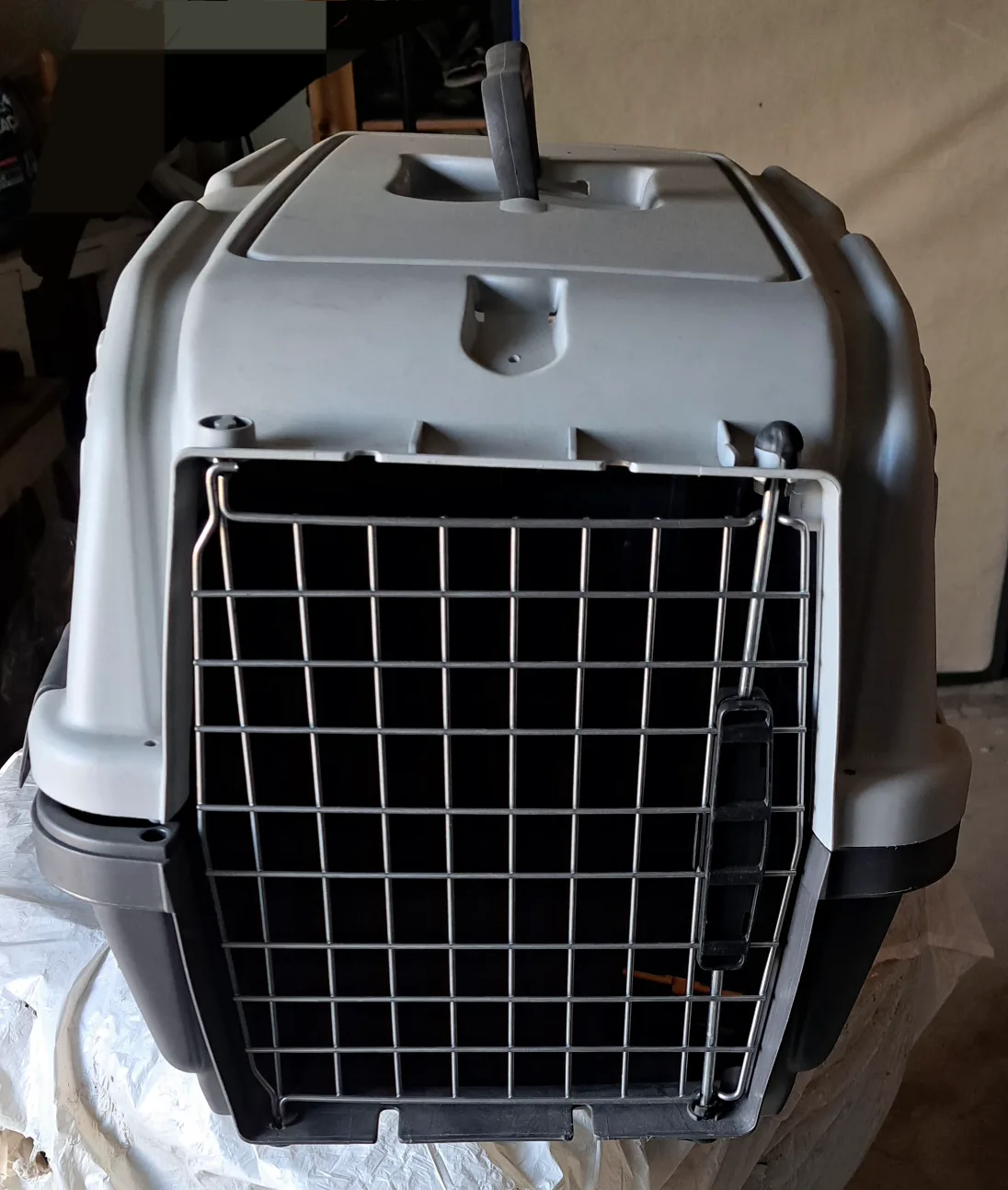 Petmate Pet Carrier Kennel image indicator(2)