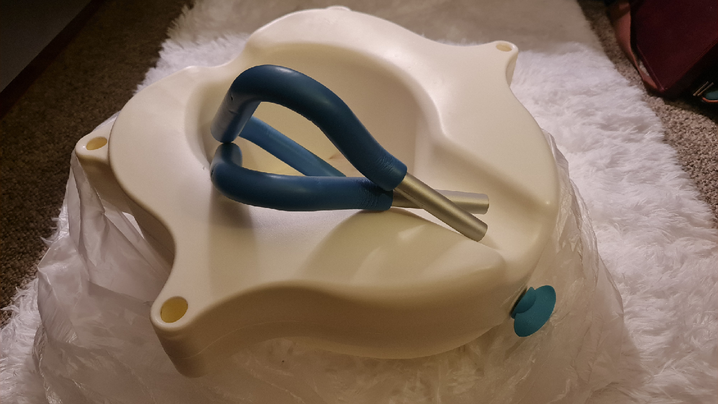 Victoria Bay Raised Toilet Seat with Handles