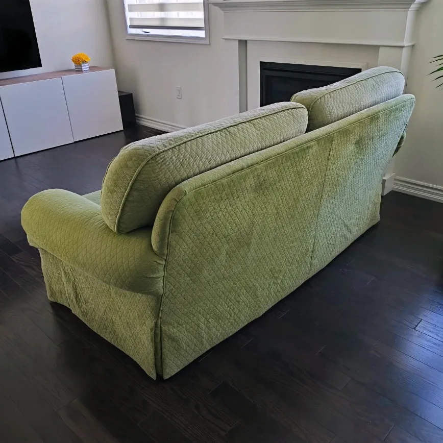 Comfortable 3-Seater Sofa – Excellent Condition image indicator(3)