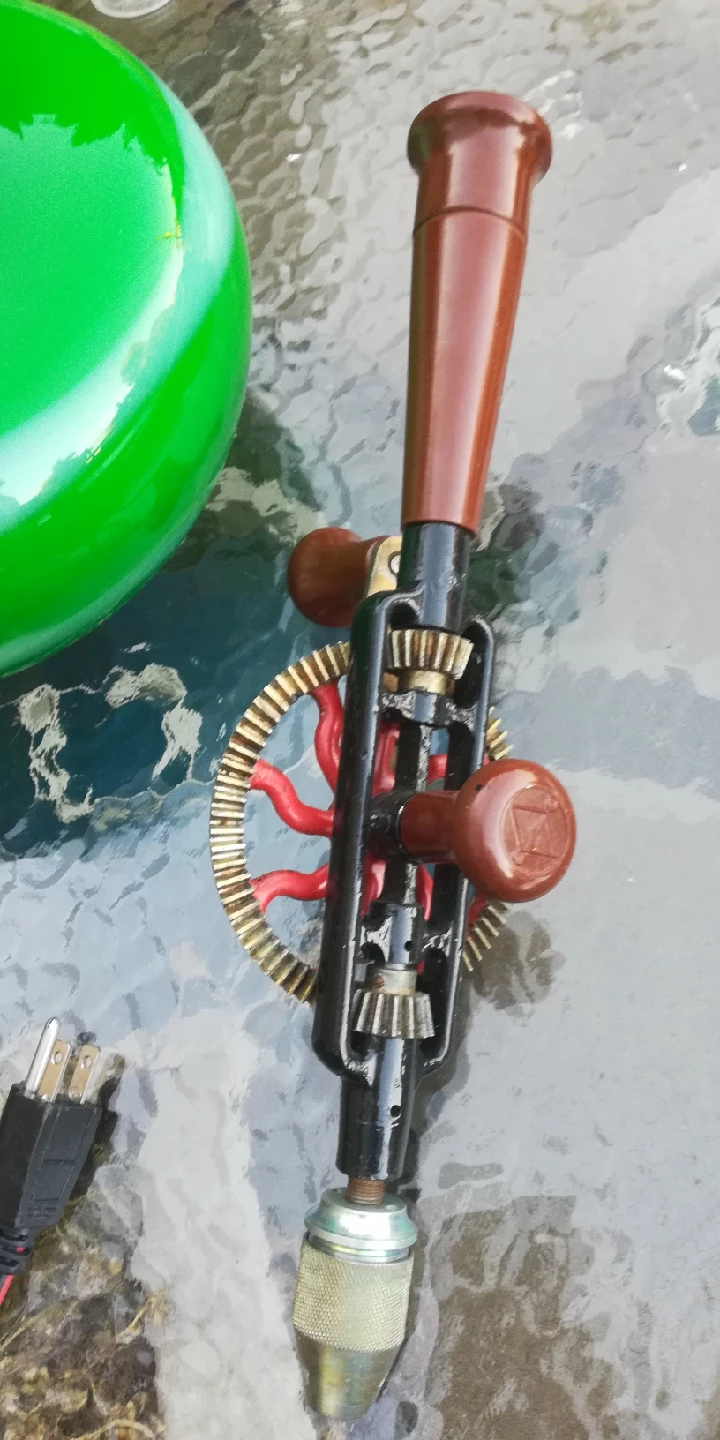 Antique Hand Drill - photo 3