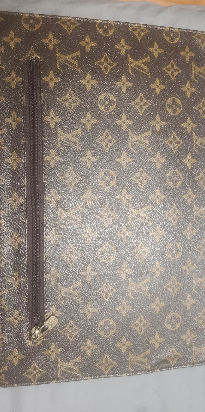 Louis Vuitton Monogram Canvas Document Holder image indicator(4)