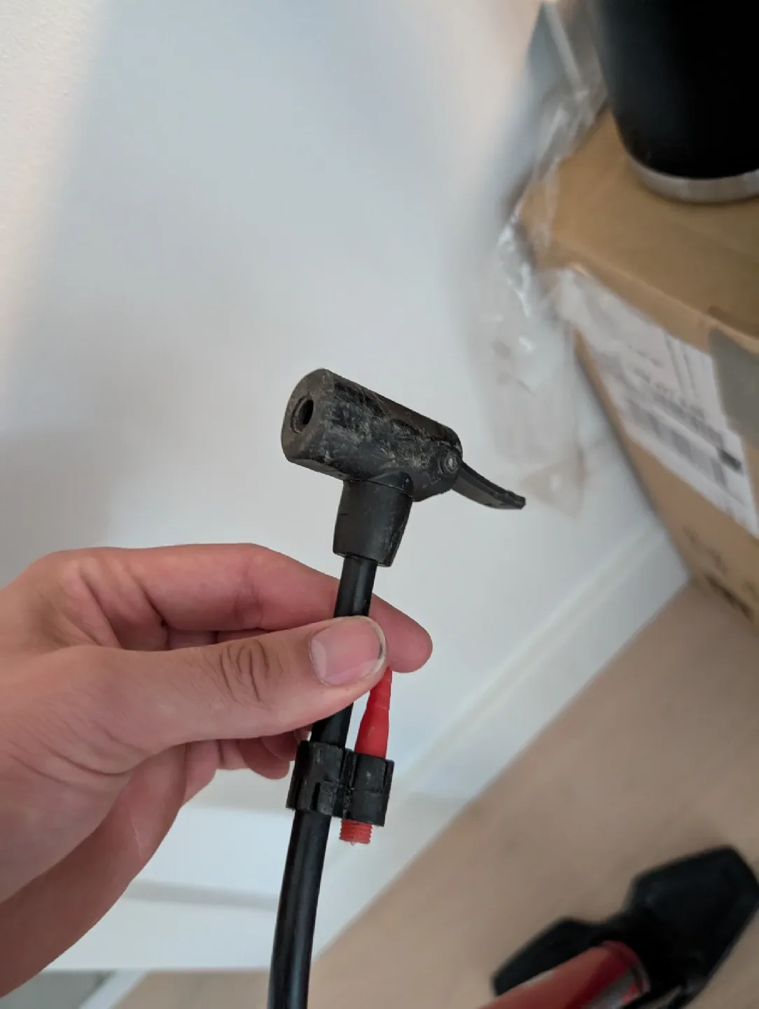 Bell Air Attack Floor Bike Pump image indicator(2)