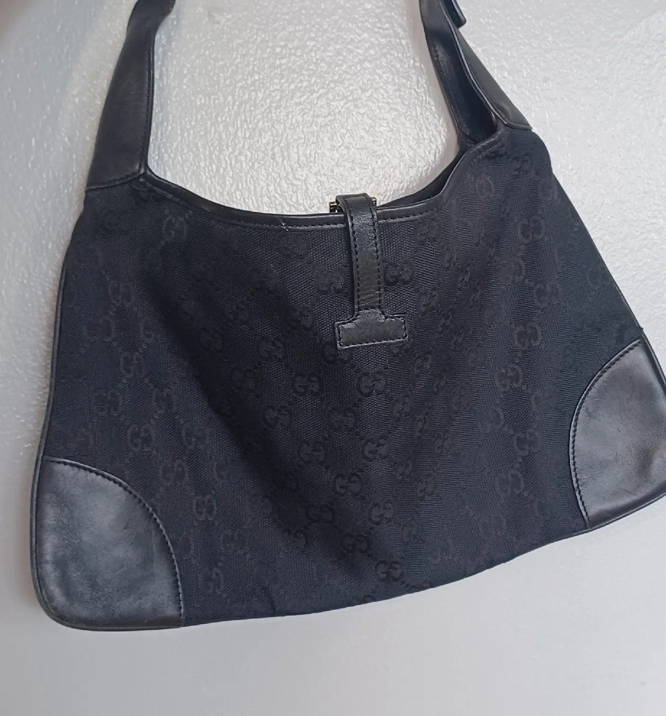 Authentic Black Gucci Bag image indicator(2)
