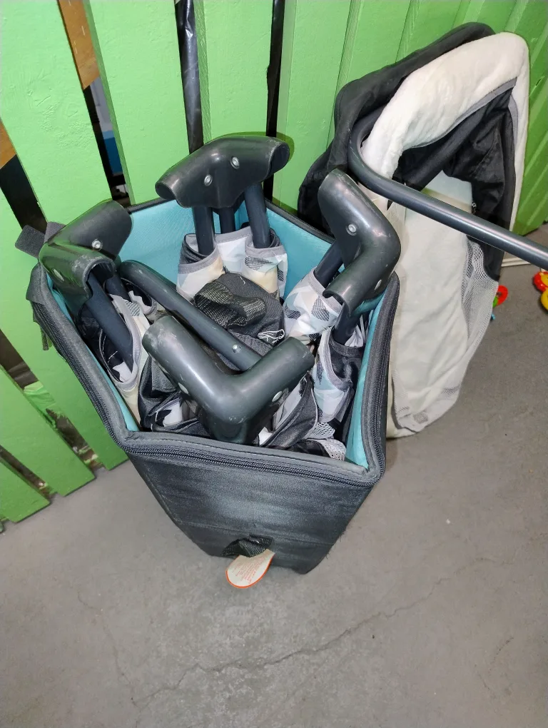 Baby Delight Go With Me Alpine Deluxe Portable Bouncer image indicator(4)