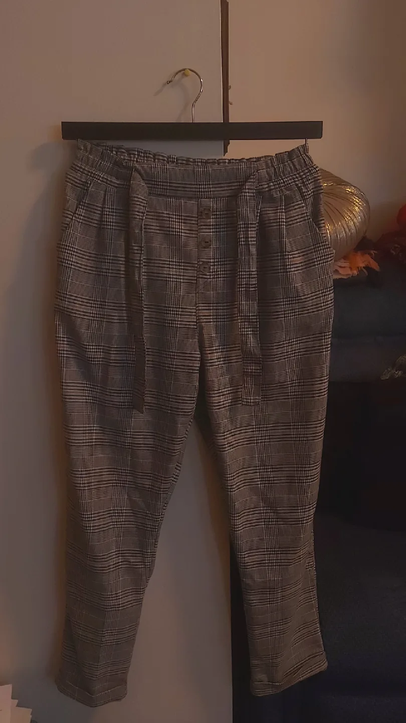 Checkered High-Waisted Dress Pants thumbnail