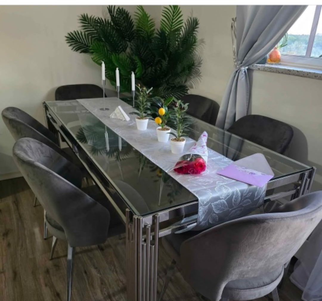 Dining Table with 6 Velvet Chairs