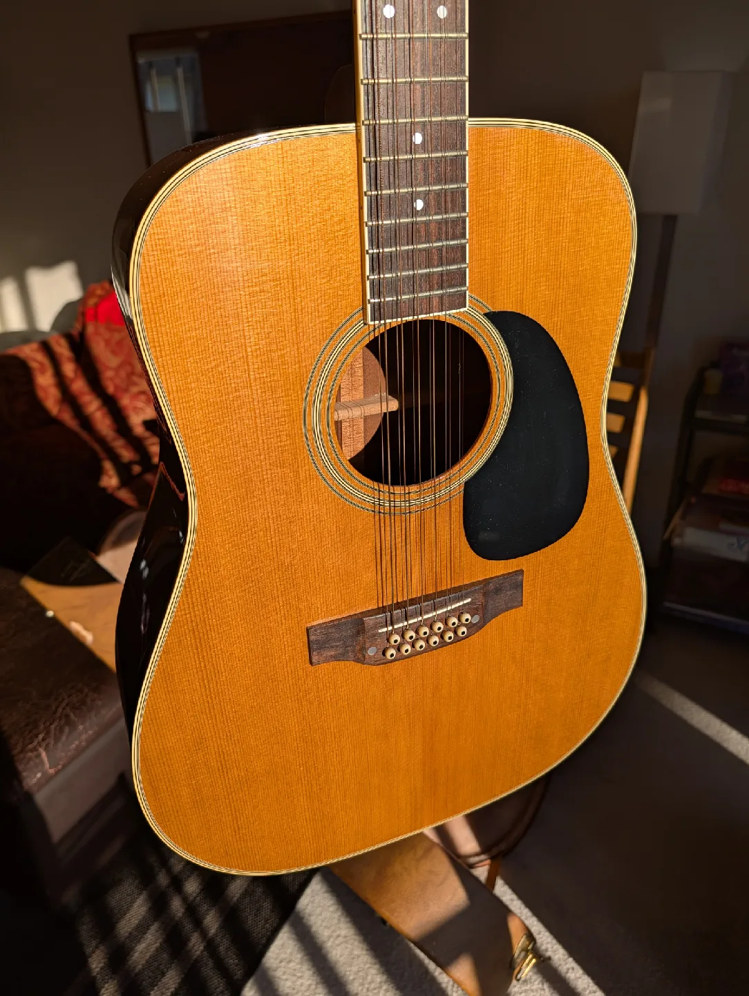 Takamine F400S (1993) 12-String Acoustic Guitar with Case image indicator(2)