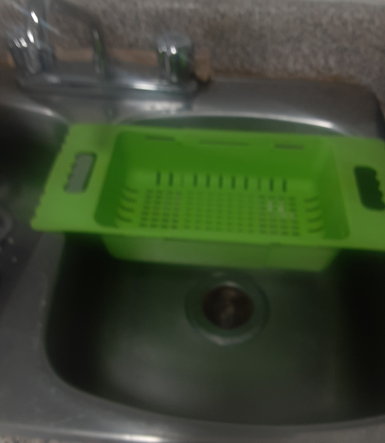 Green Expandable Sink Colander