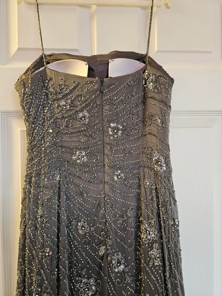 Beaded Formal Dress image indicator(5)