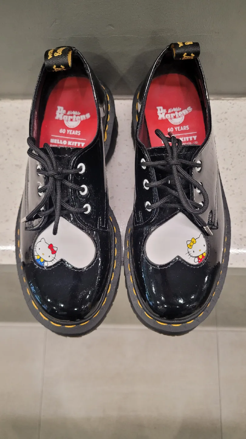 Dr. Martens x Hello Kitty Platform Shoes 6 image indicator(8)