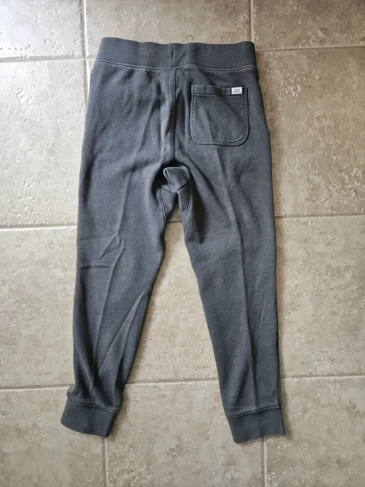 Size M (8) GAP Kids Grey Sweatpants (free - see description image indicator(2)