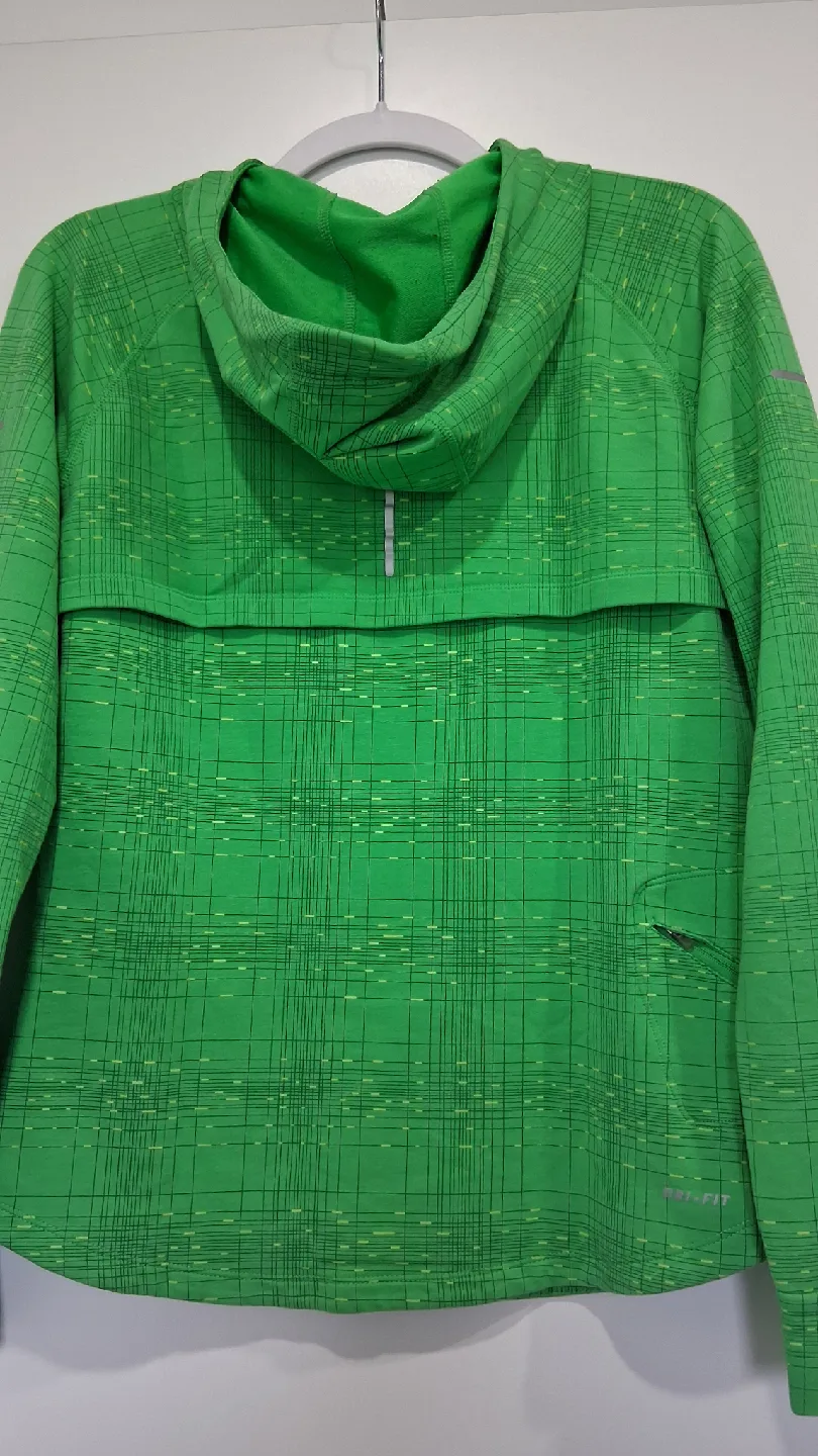 Nike Dri-FIT Green Hoodie - Size Medium image indicator(4)