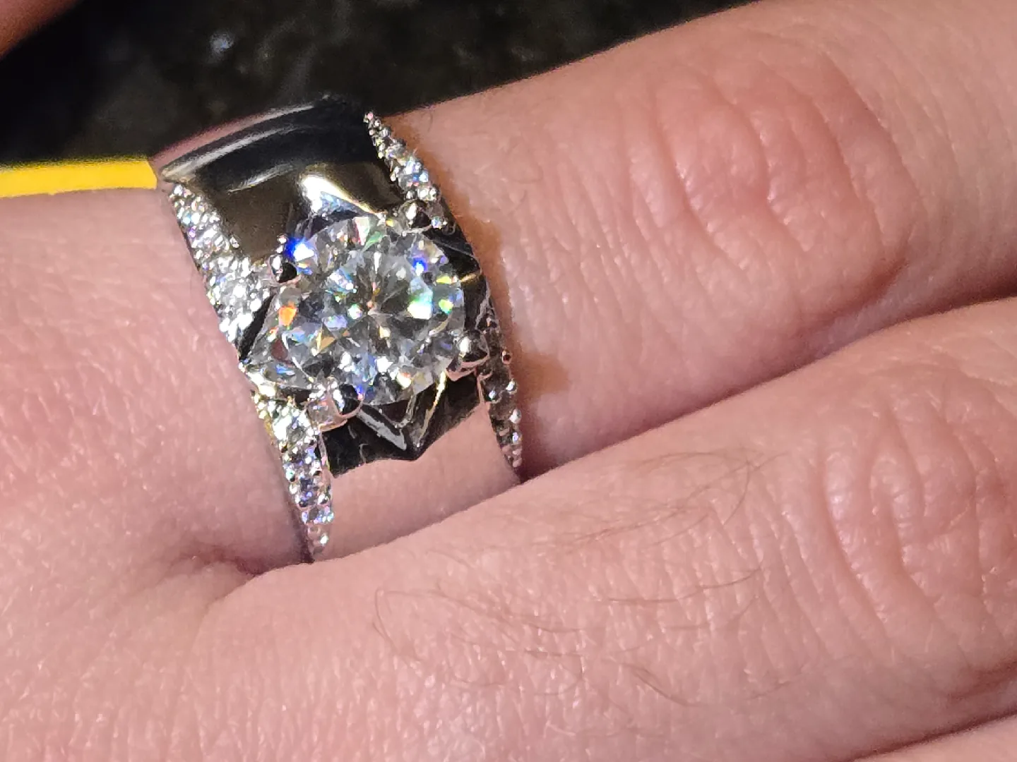 GRA 2.0 CT Moissanite Diamond Ring image indicator(2)