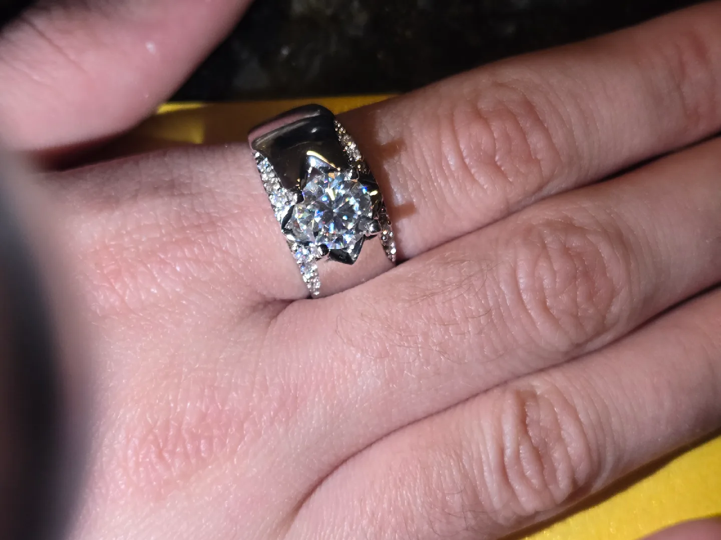 GRA 2.0 CT Moissanite Diamond Ring image indicator(5)