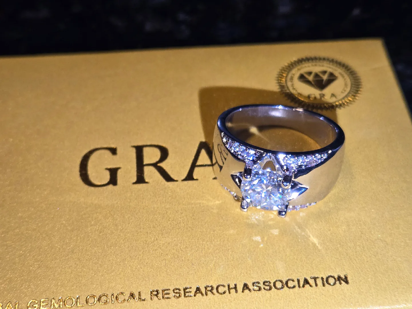 GRA 2.0 CT Moissanite Diamond Ring image indicator(6)
