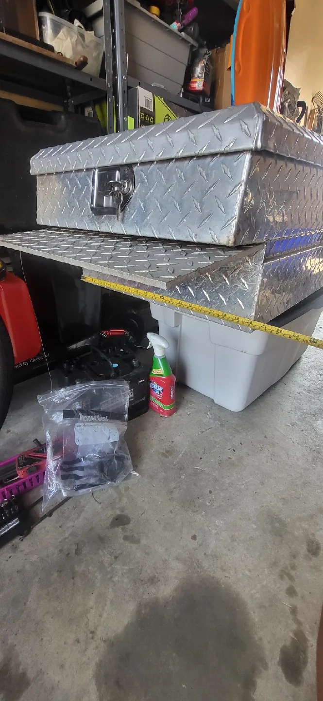 Delta Aluminum Truck Bed Tool Box - Silver image indicator(3)