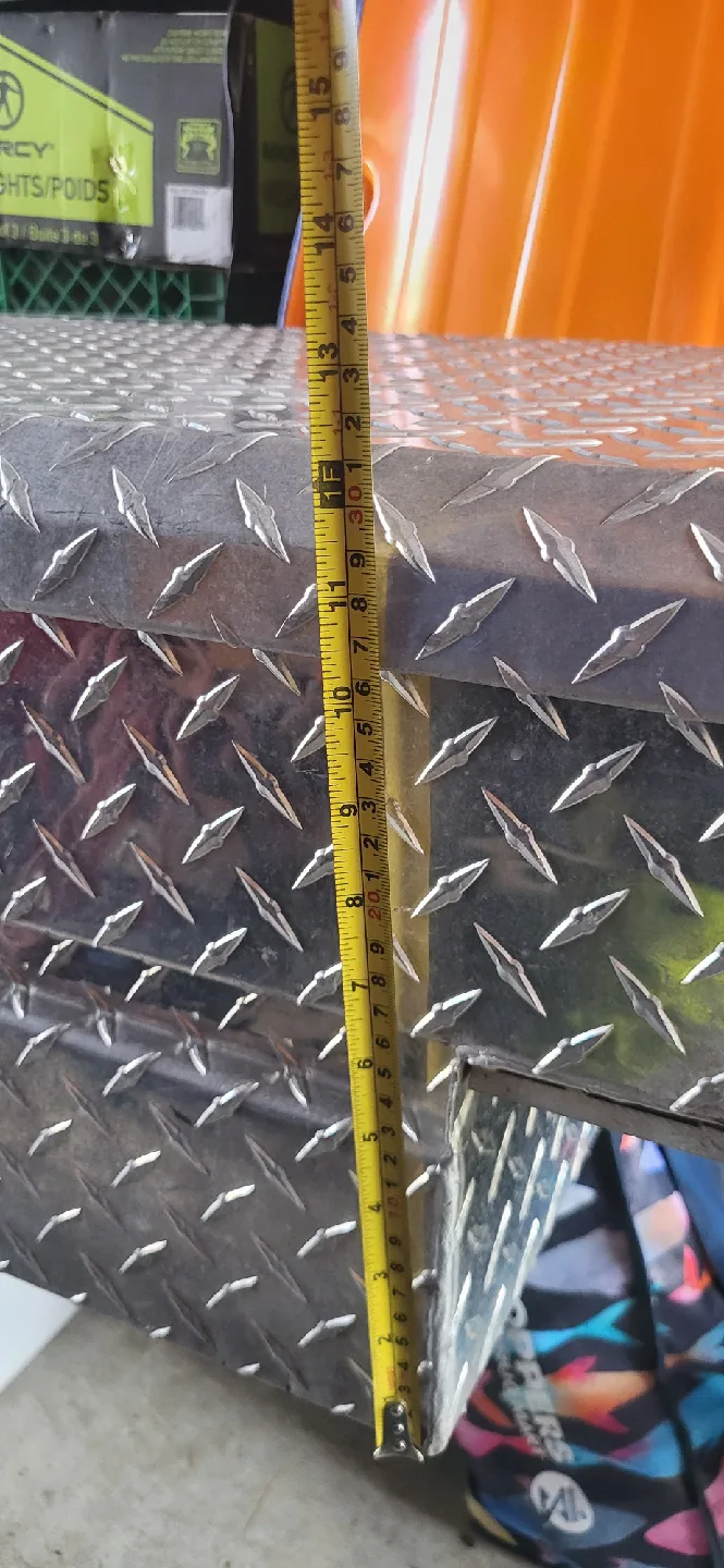 Delta Aluminum Truck Bed Tool Box - Silver image indicator(6)