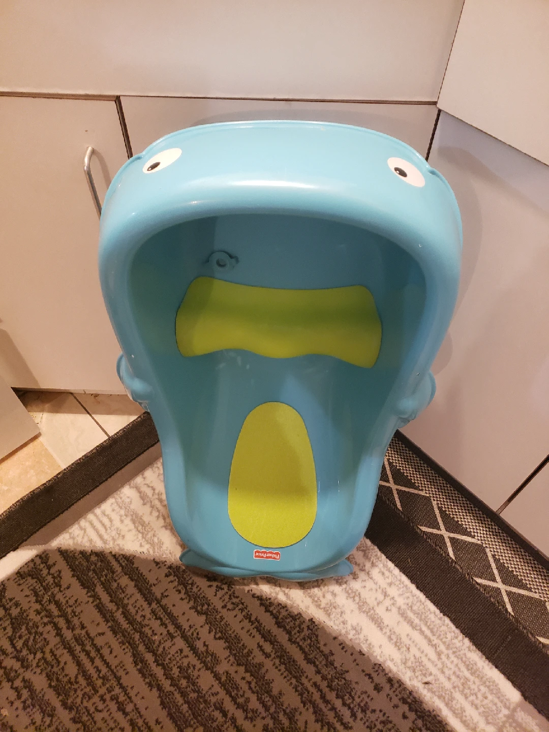 Fisher-Price Whale of a Tub